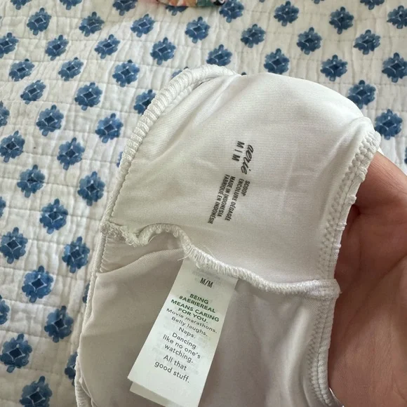 Aerie Medium White Textured Bikini Top Shell - Picture 3 of 3